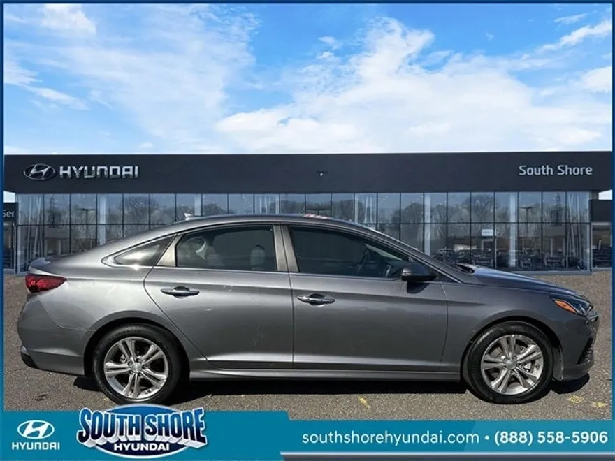 2019 Hyundai Sonata SEL photo 1