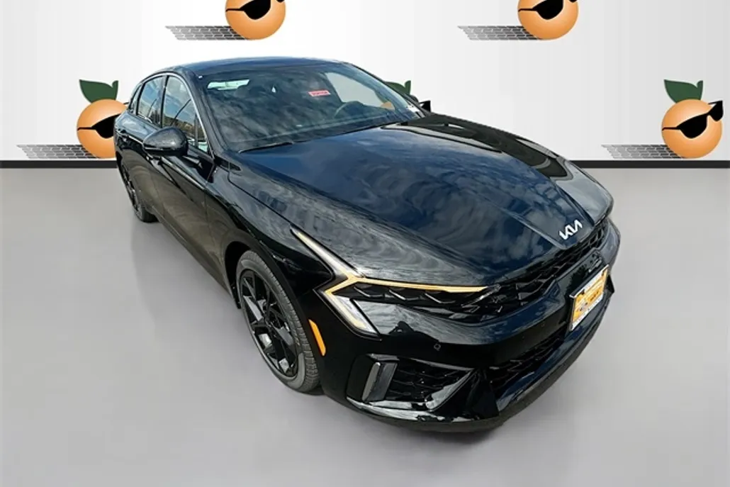 2026 Kia K5 GT-Line photo 1