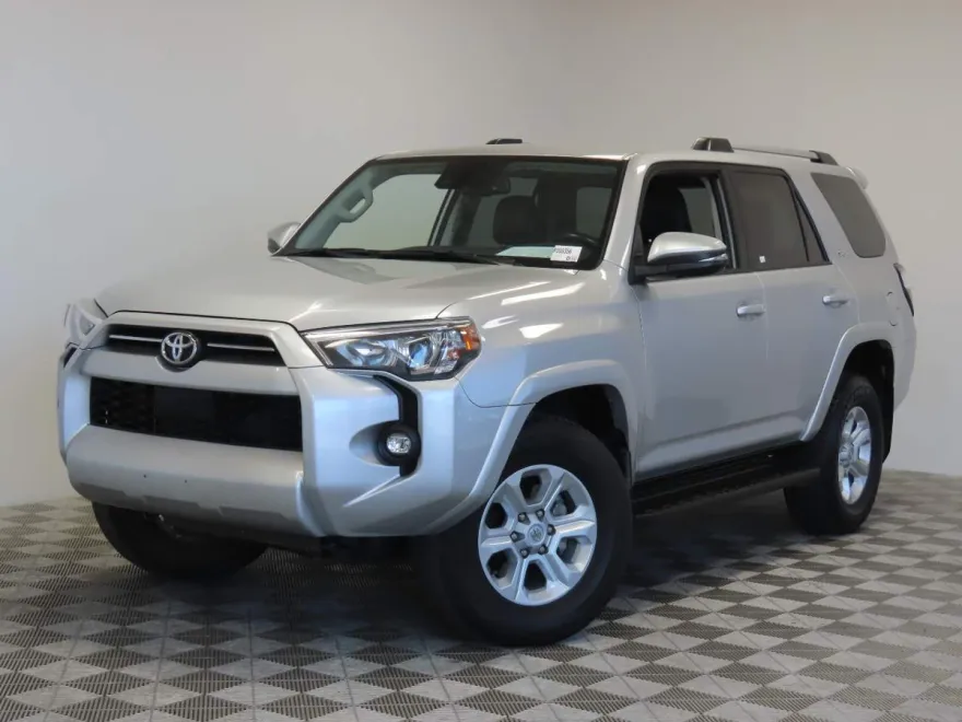 2024 Toyota 4Runner SR5 Premium photo 1