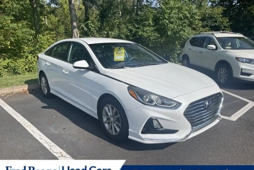 2018 Hyundai Sonata SE photo 1