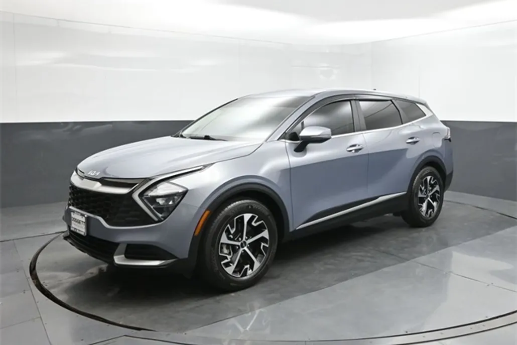 2023 Kia Sportage EX photo 1