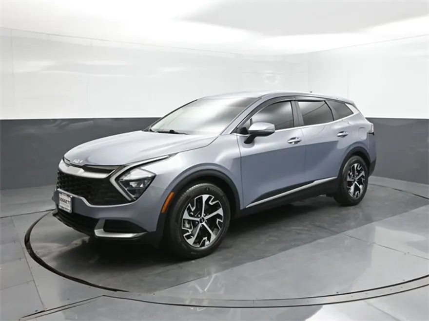 2023 Kia Sportage EX photo 1