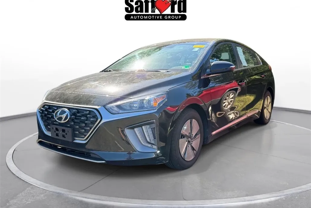 2022 Hyundai Ioniq SE photo 1