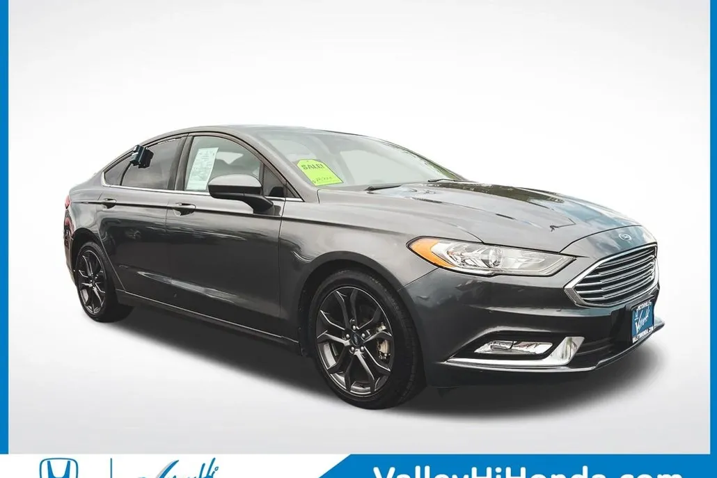 2018 Ford Fusion SE photo 1
