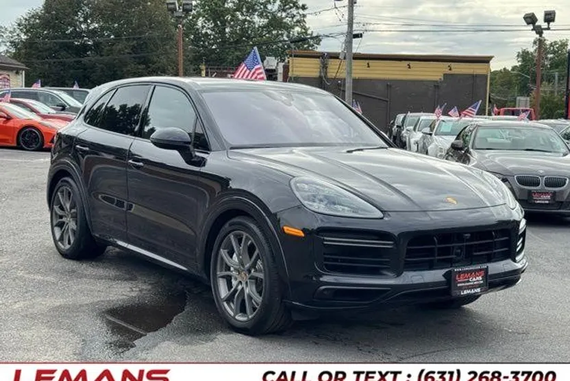 2019 Porsche Cayenne Turbo photo 1