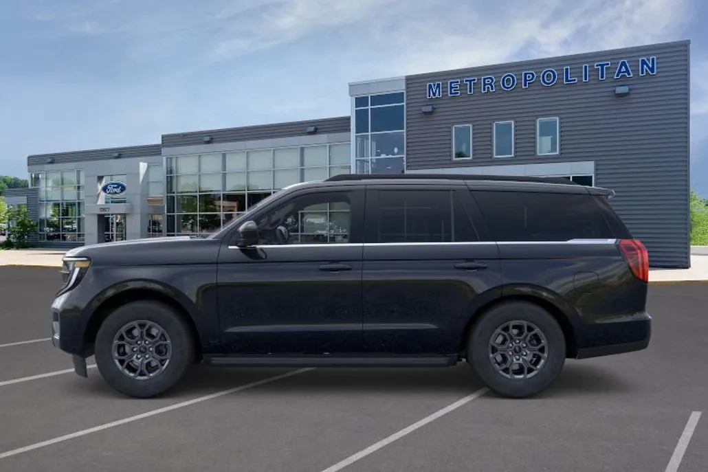 2025 Ford Expedition photo 1