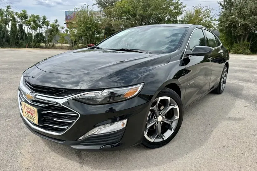 2024 Chevrolet Malibu 1LT photo 1