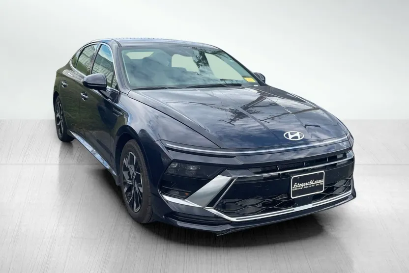 2024 Hyundai Sonata SEL photo 1