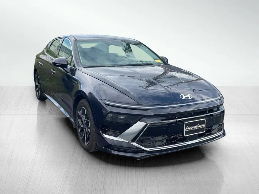 2024 Hyundai Sonata SEL photo 1