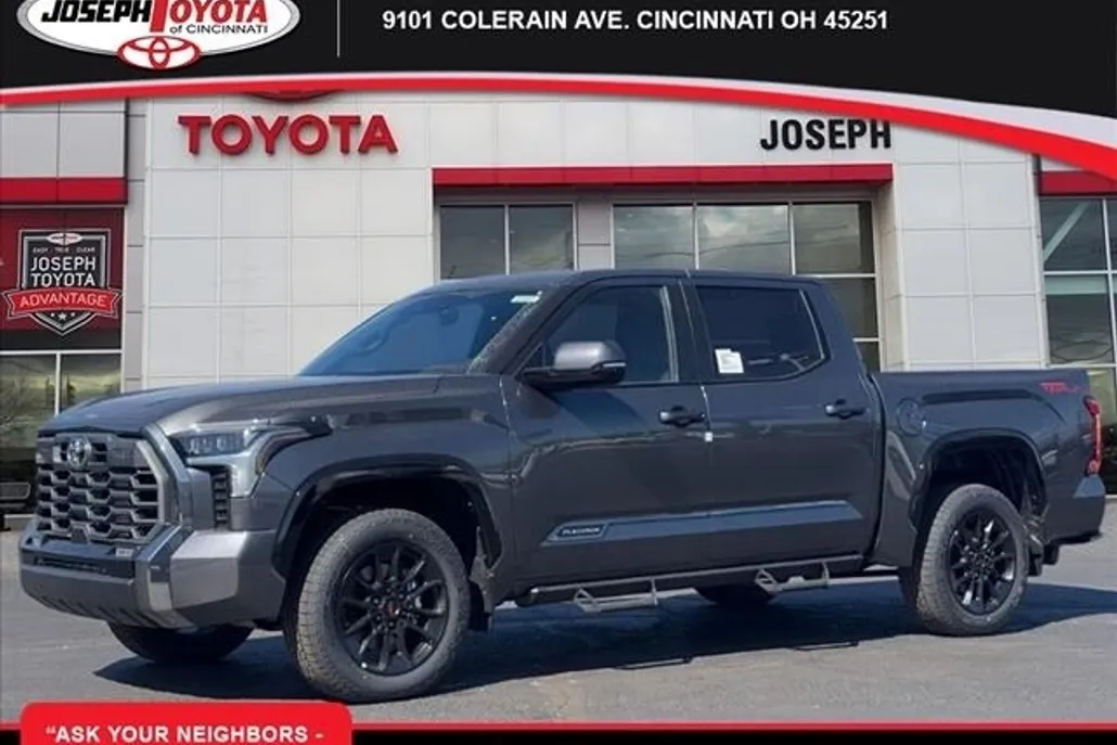 2025 Toyota Tundra Platinum photo 1