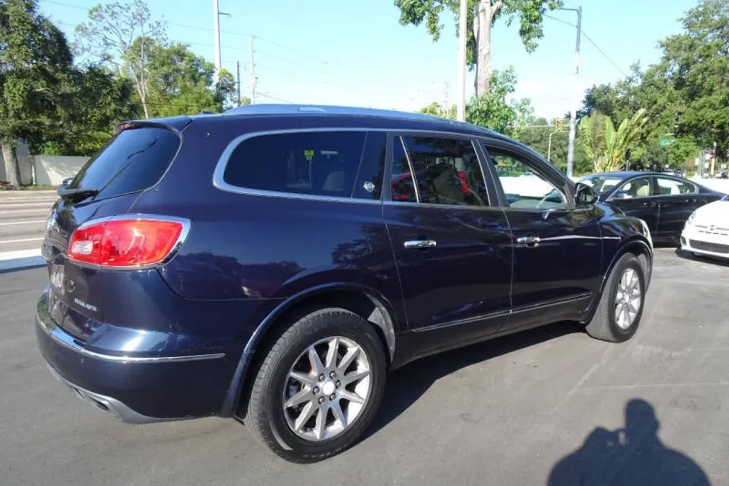 2015 Buick Enclave Leather photo 1