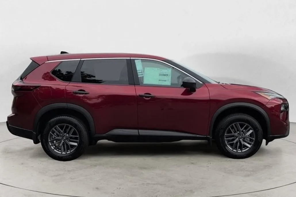 2026 Nissan Rogue S photo 1