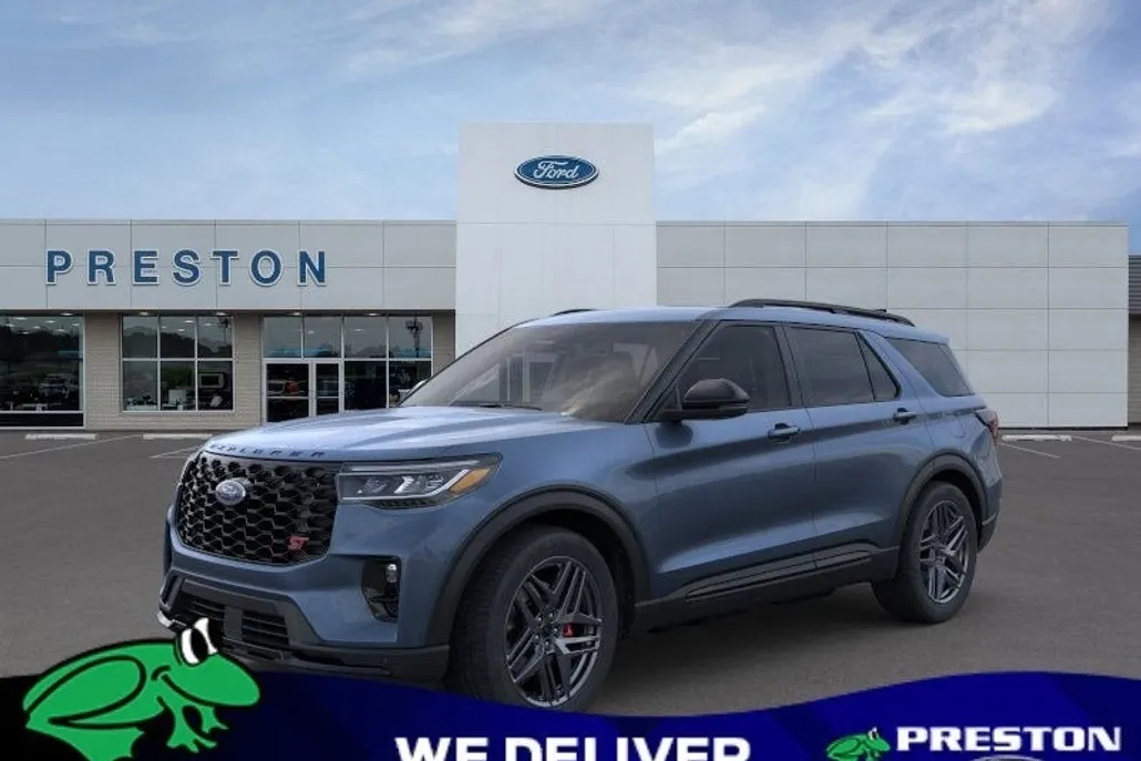 2025 Ford Explorer ST photo 1