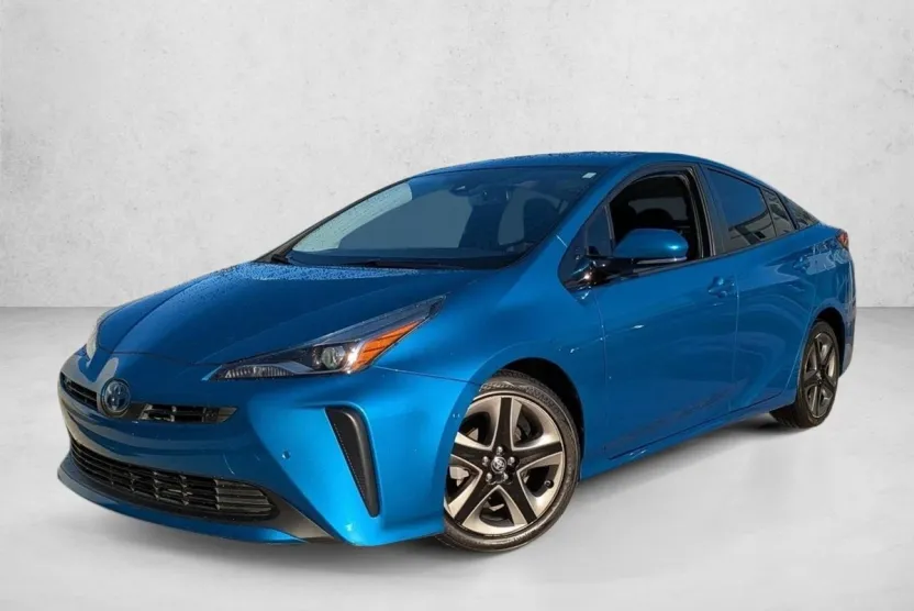2020 Toyota Prius XLE photo 1