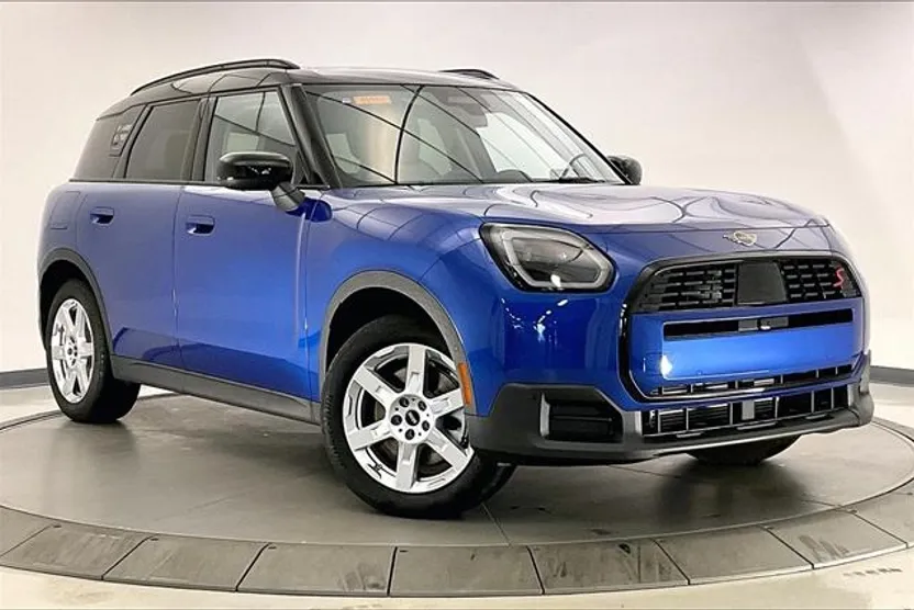 2025 Mini Countryman S ALL4 photo 1