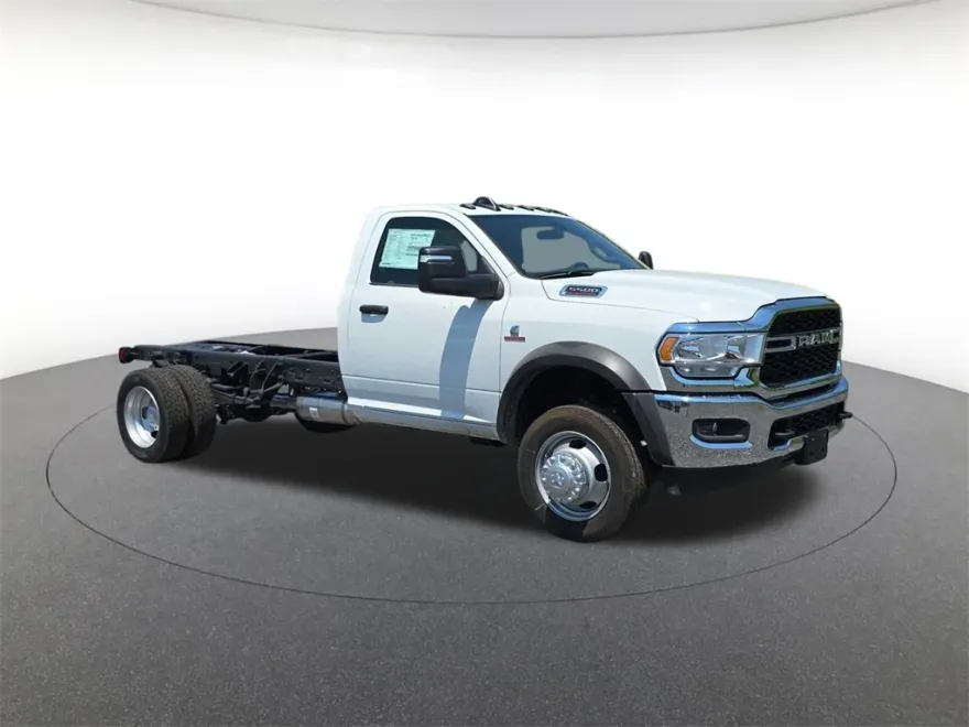 2024 Ram 5500 Tradesman photo 1