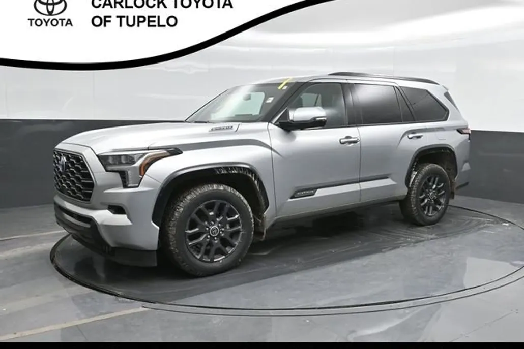 2023 Toyota Sequoia Platinum photo 1