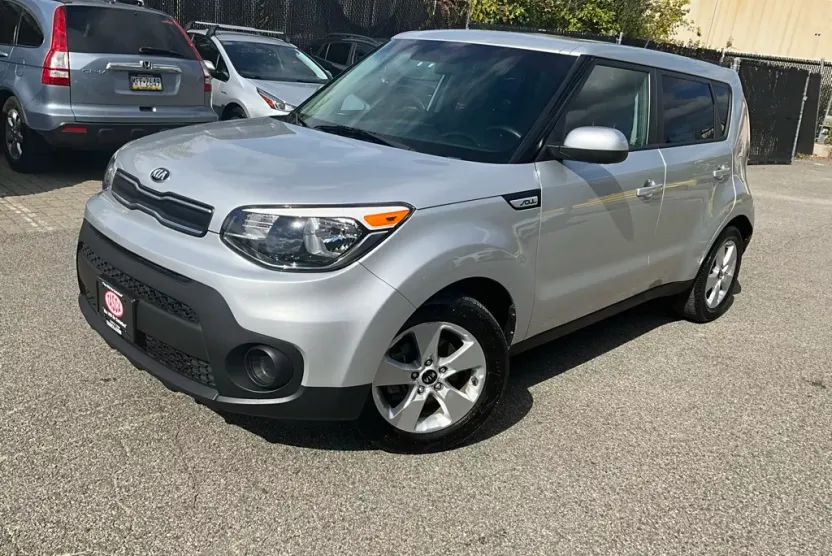2018 Kia Soul Base photo 1