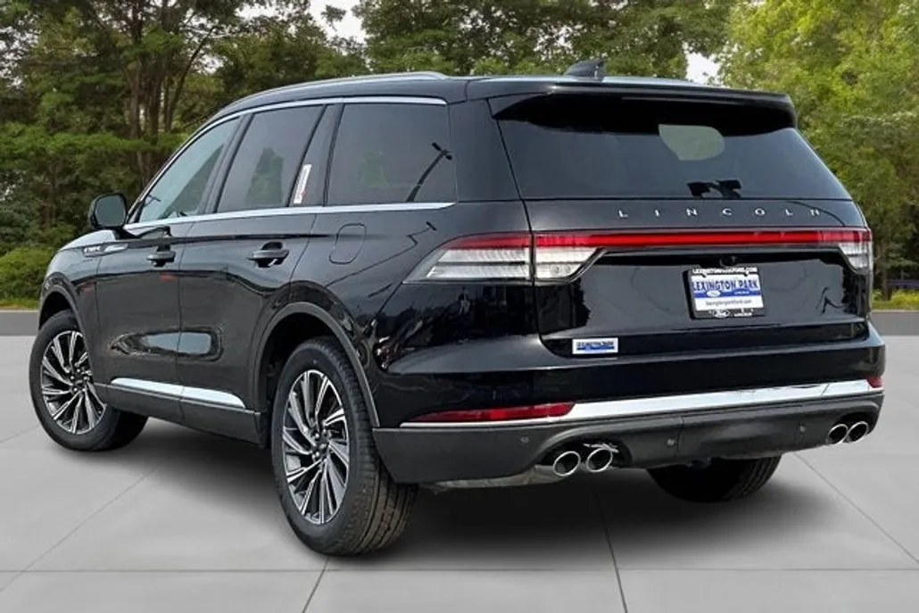 2025 Lincoln Aviator Premiere photo 1