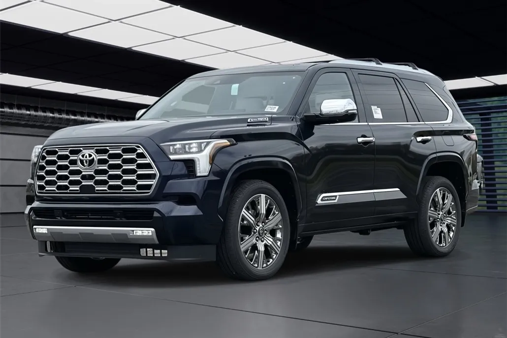 2025 Toyota Sequoia Capstone photo 1