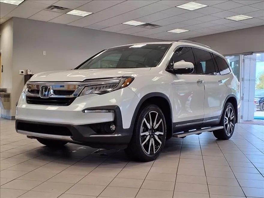 2022 Honda Pilot Touring photo 1