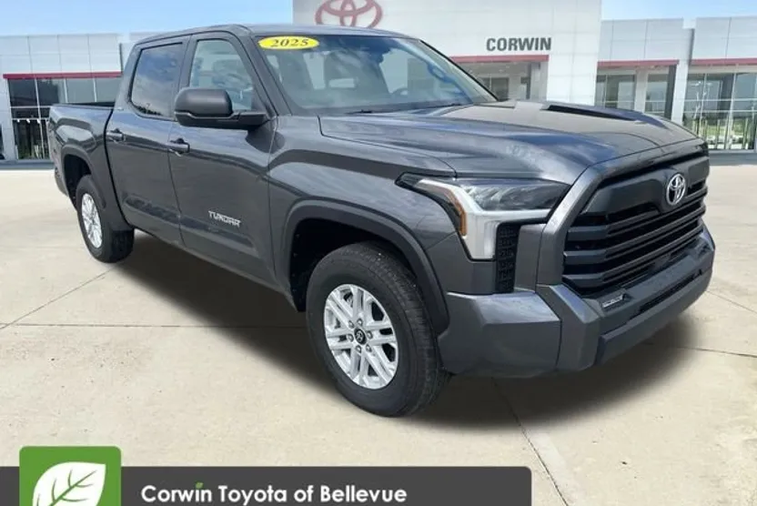 2025 Toyota Tundra SR5 photo 1