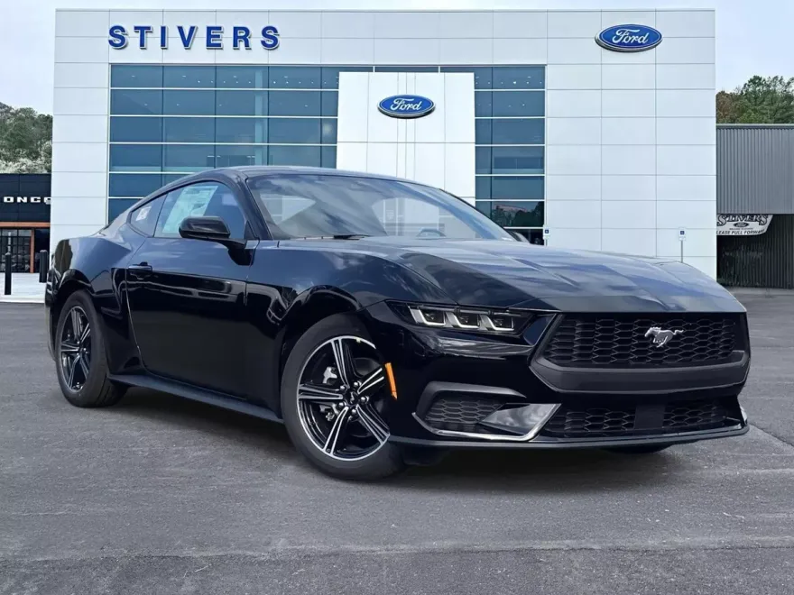 2025 Ford Mustang EcoBoost photo 1