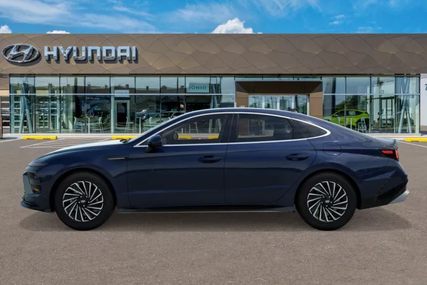 2025 Hyundai Sonata Hybrid SEL photo 1