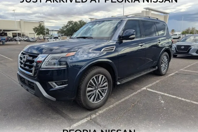 2023 Nissan Armada SL photo 1