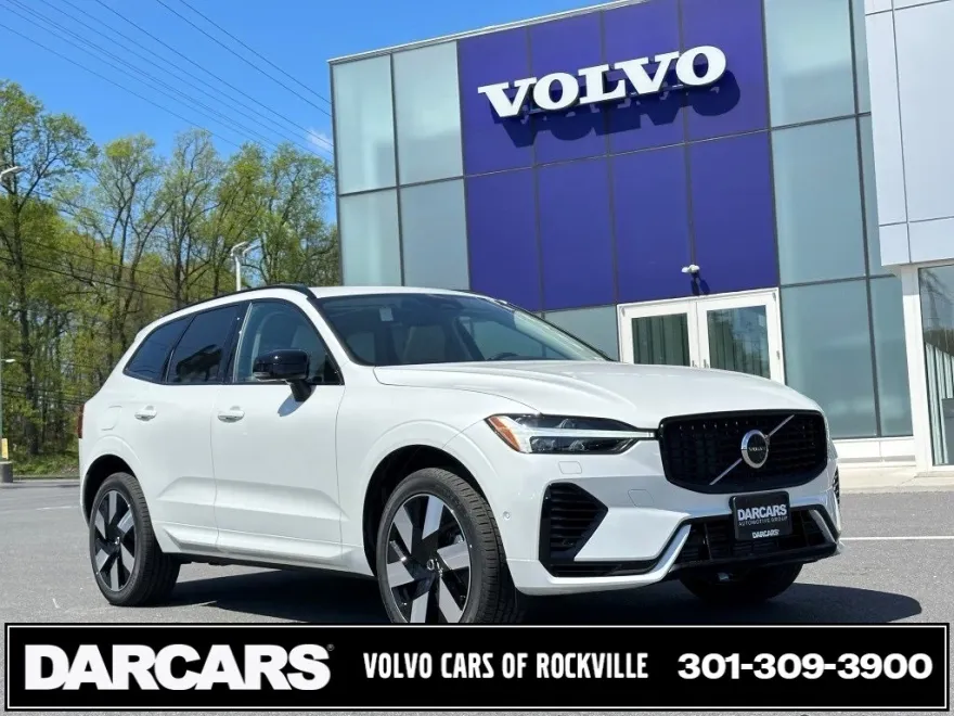 2025 Volvo XC60 Hybrid T8 Plus photo 1