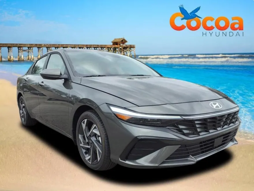 2025 Hyundai Elantra SEL Convenience photo 1