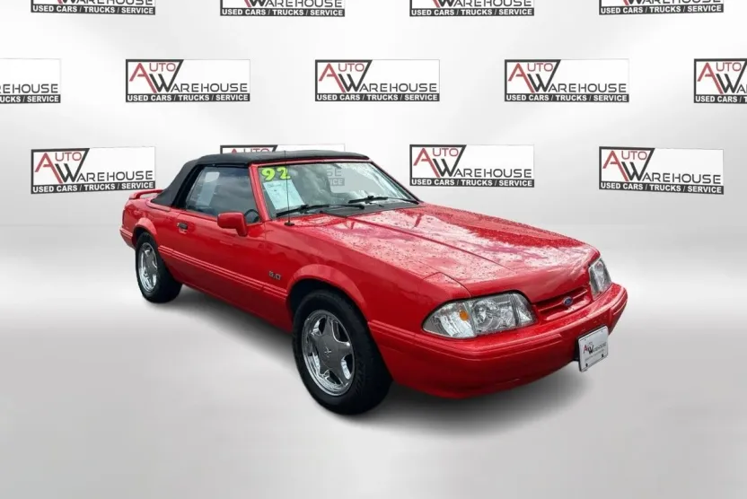 1992 Ford Mustang LX photo 1