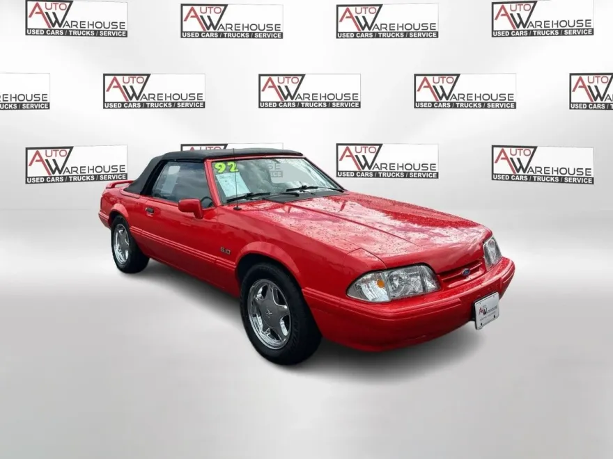 1992 Ford Mustang LX photo 1