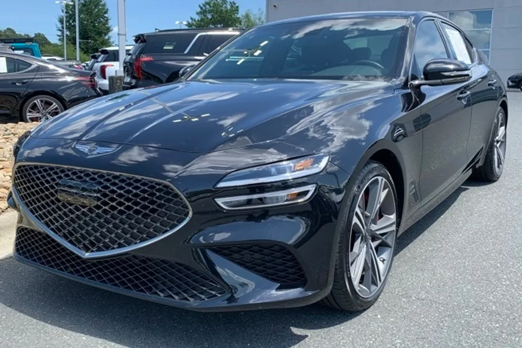 2025 Genesis G70 2.5T photo 1