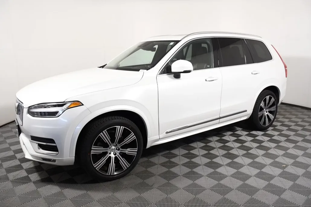 2020 Volvo XC90 T6 Inscription photo 1