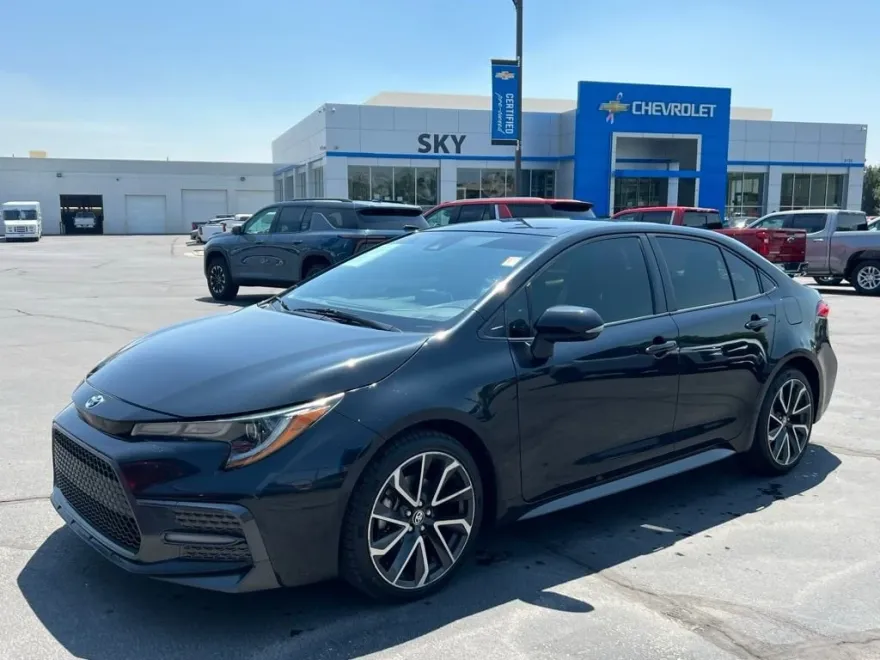 2021 Toyota Corolla SE photo 1