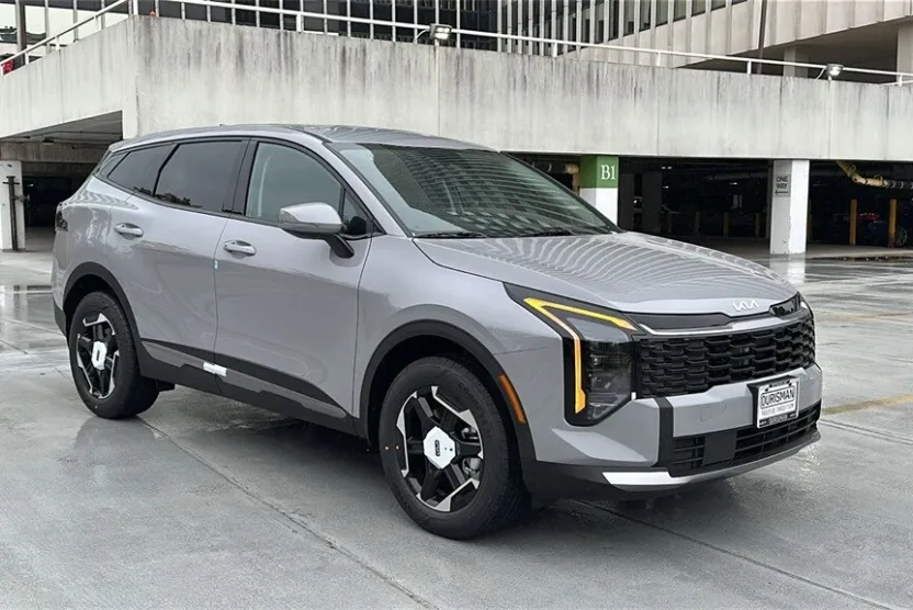 2026 Kia Sportage Hybrid S photo 1