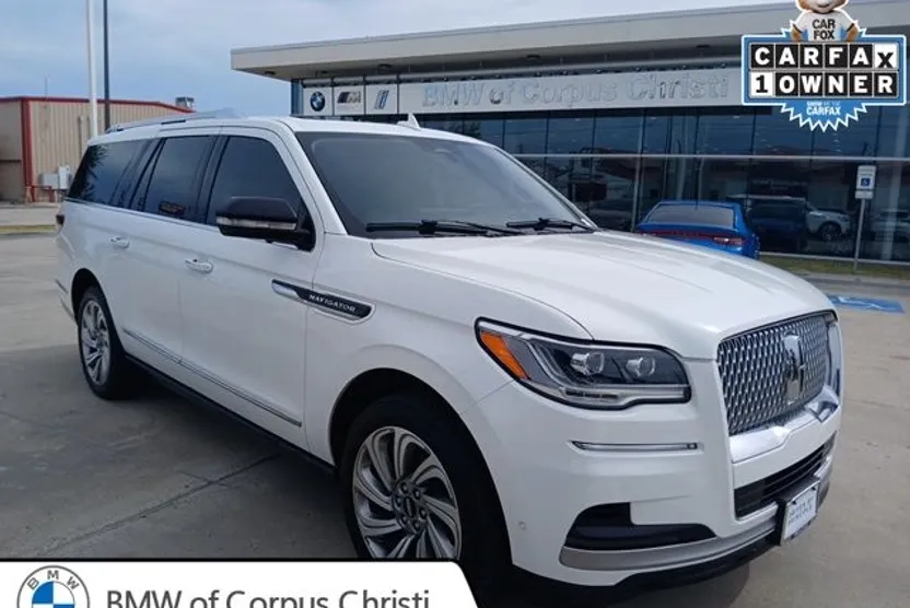 2022 Lincoln Navigator L Reserve photo 1