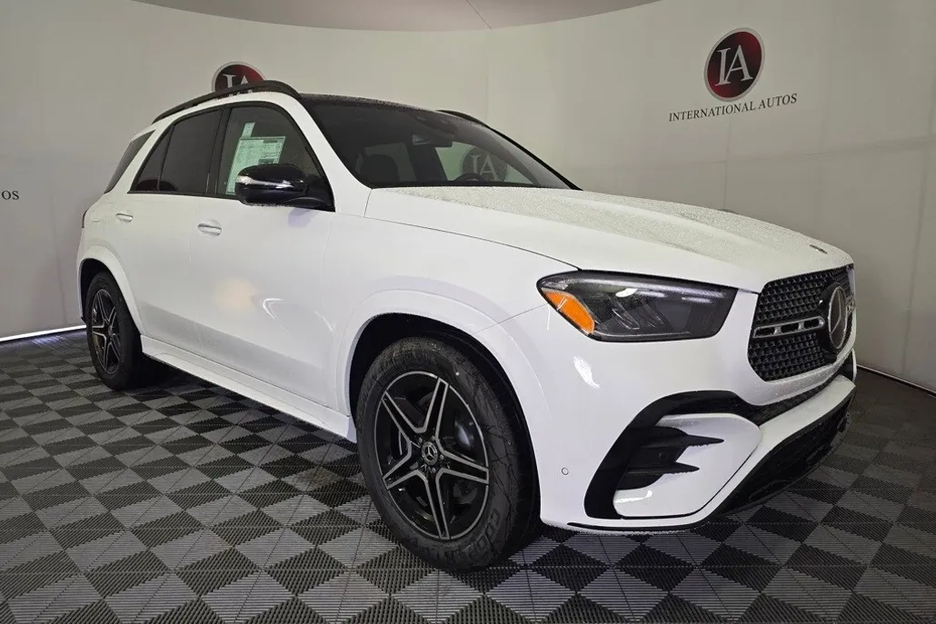 2025 Mercedes Benz GLE 450 4MATIC photo 1