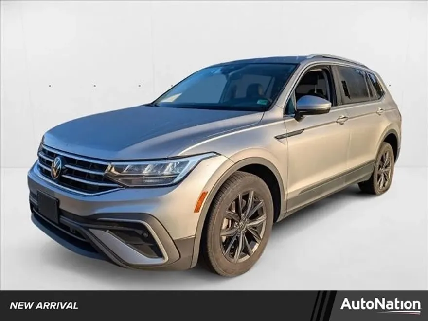 2024 Volkswagen Tiguan SE Wolfsburg Edition photo 1