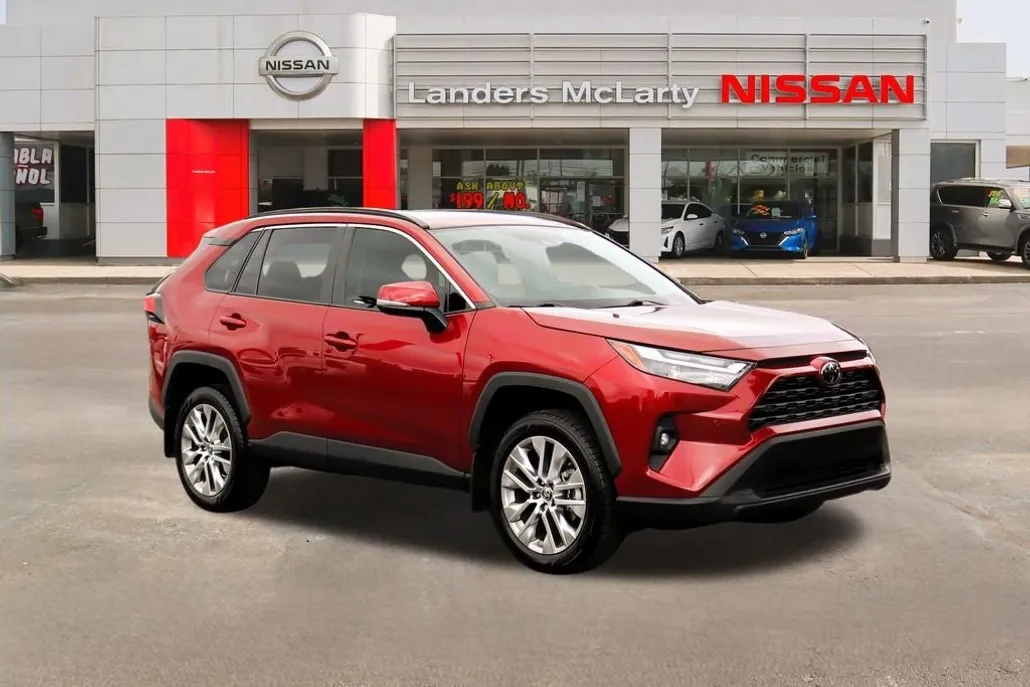 2024 Toyota RAV4 XLE Premium photo 1