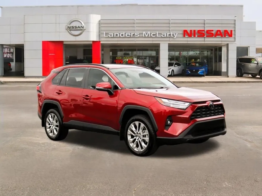 2024 Toyota RAV4 XLE Premium photo 1
