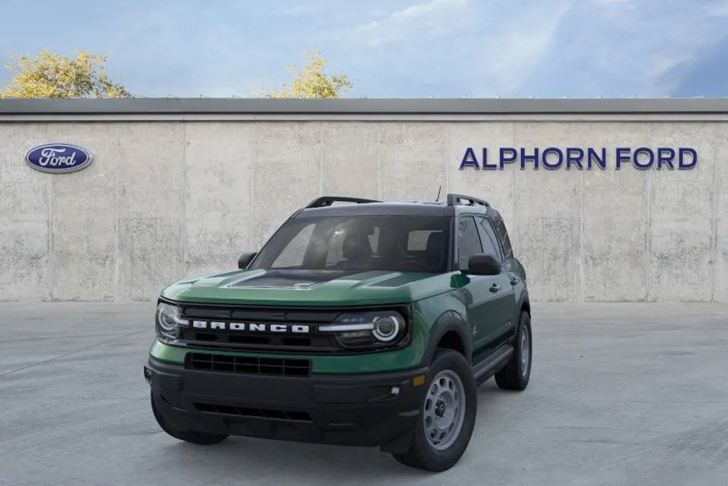 2024 Ford Bronco Sport Outer Banks photo 1