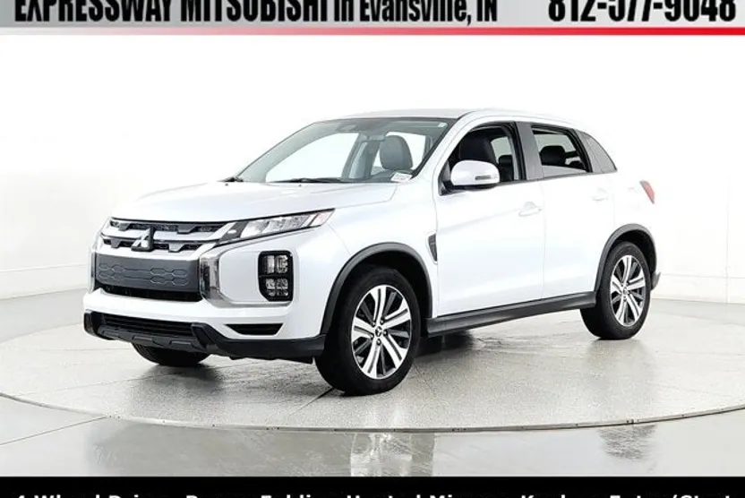 2024 Mitsubishi Outlander Sport SE photo 1