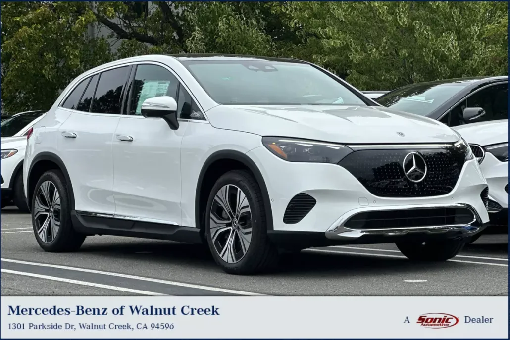 2025 Mercedes Benz 350 4MATIC photo 1