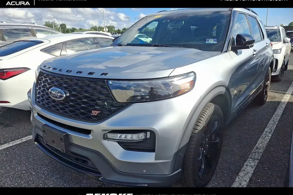 2020 Ford Explorer ST photo 1