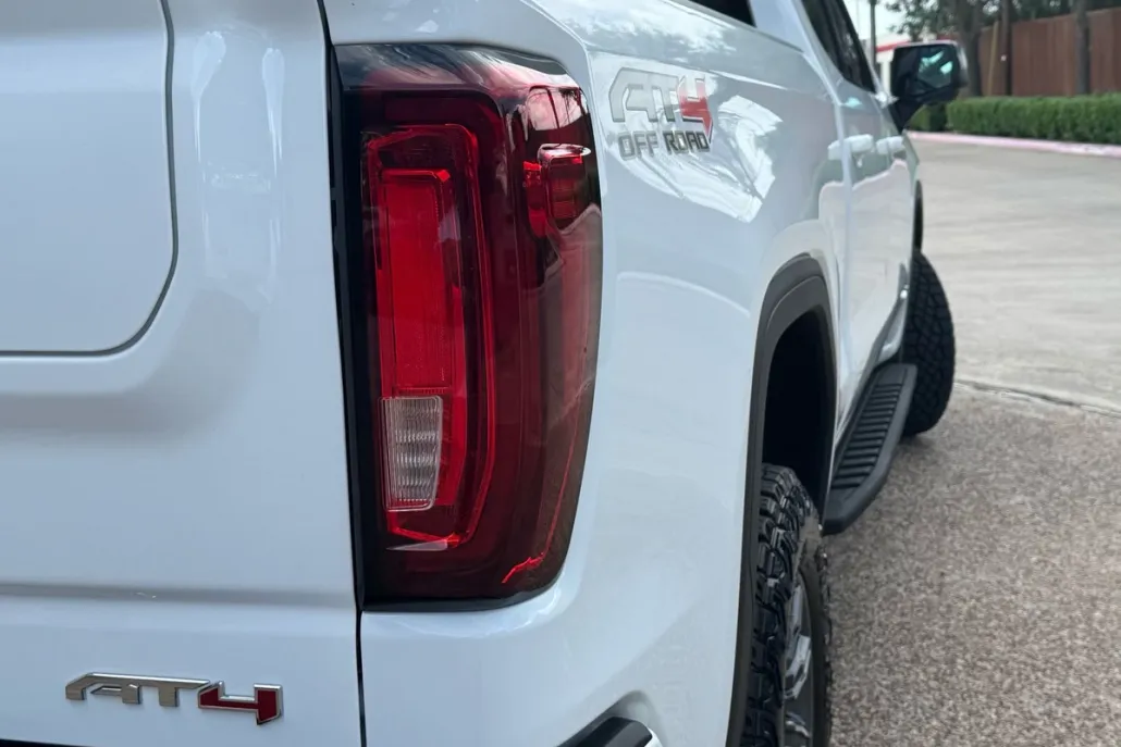 2024 Gmc Sierra 1500 AT4 photo 1