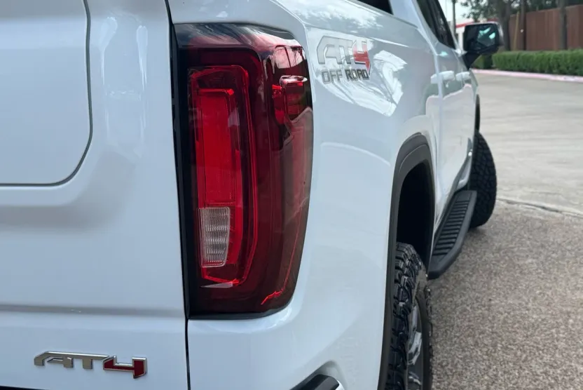 2024 Gmc Sierra 1500 AT4 photo 1
