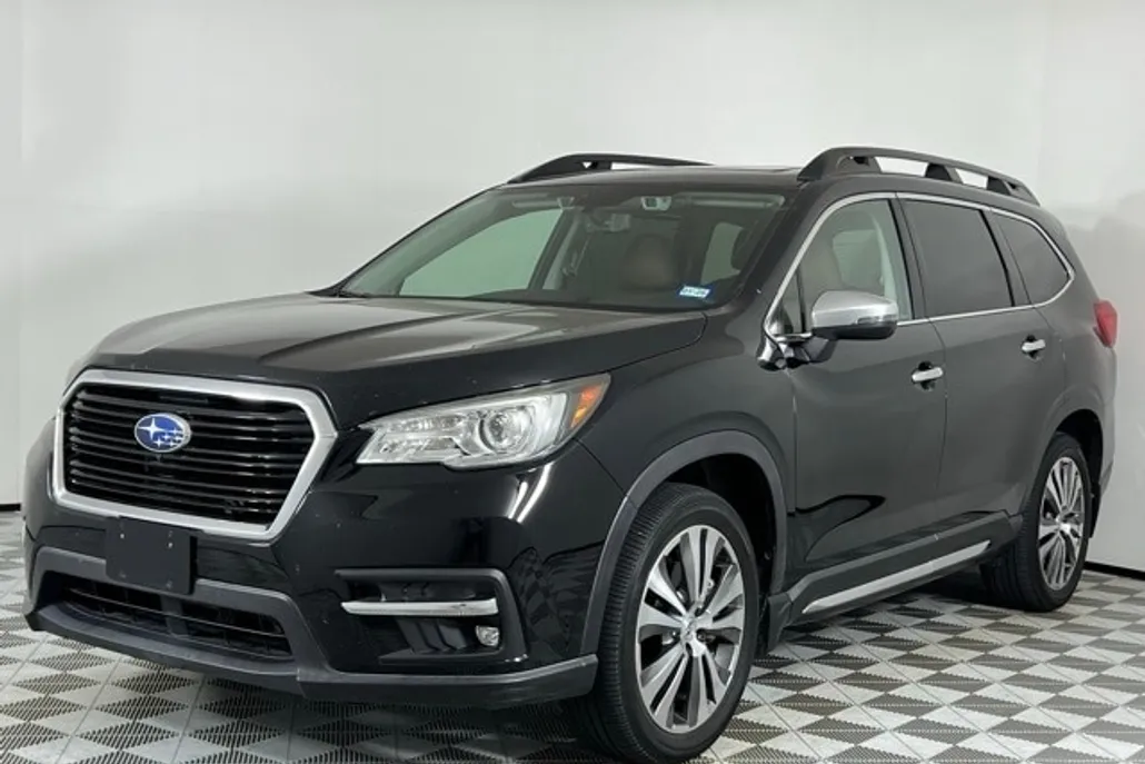 2019 Subaru Ascent Touring photo 1
