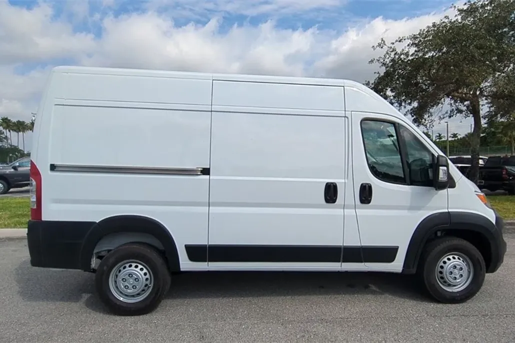 2025 Ram ProMaster 1500 photo 1